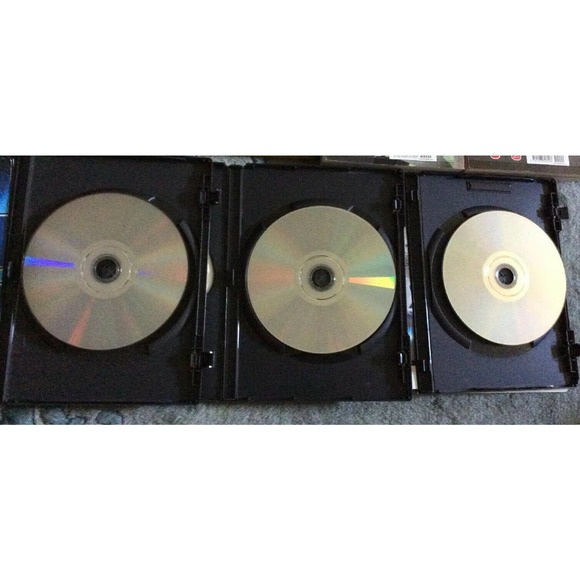 Star Trek Lot: 3 DVD'S, 5 VHS Tapes and 4 Paperback Books - Picture 9 of 10